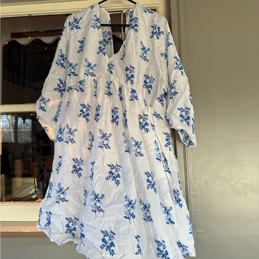H&M Blue Floral Patterned Top